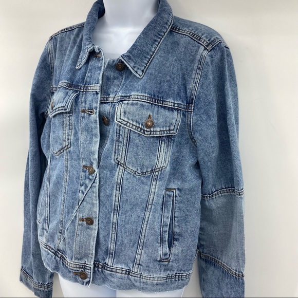 Free People | Rumors Denim Jacket in Light Indigo Blue | Large - Picture 9 of 16
